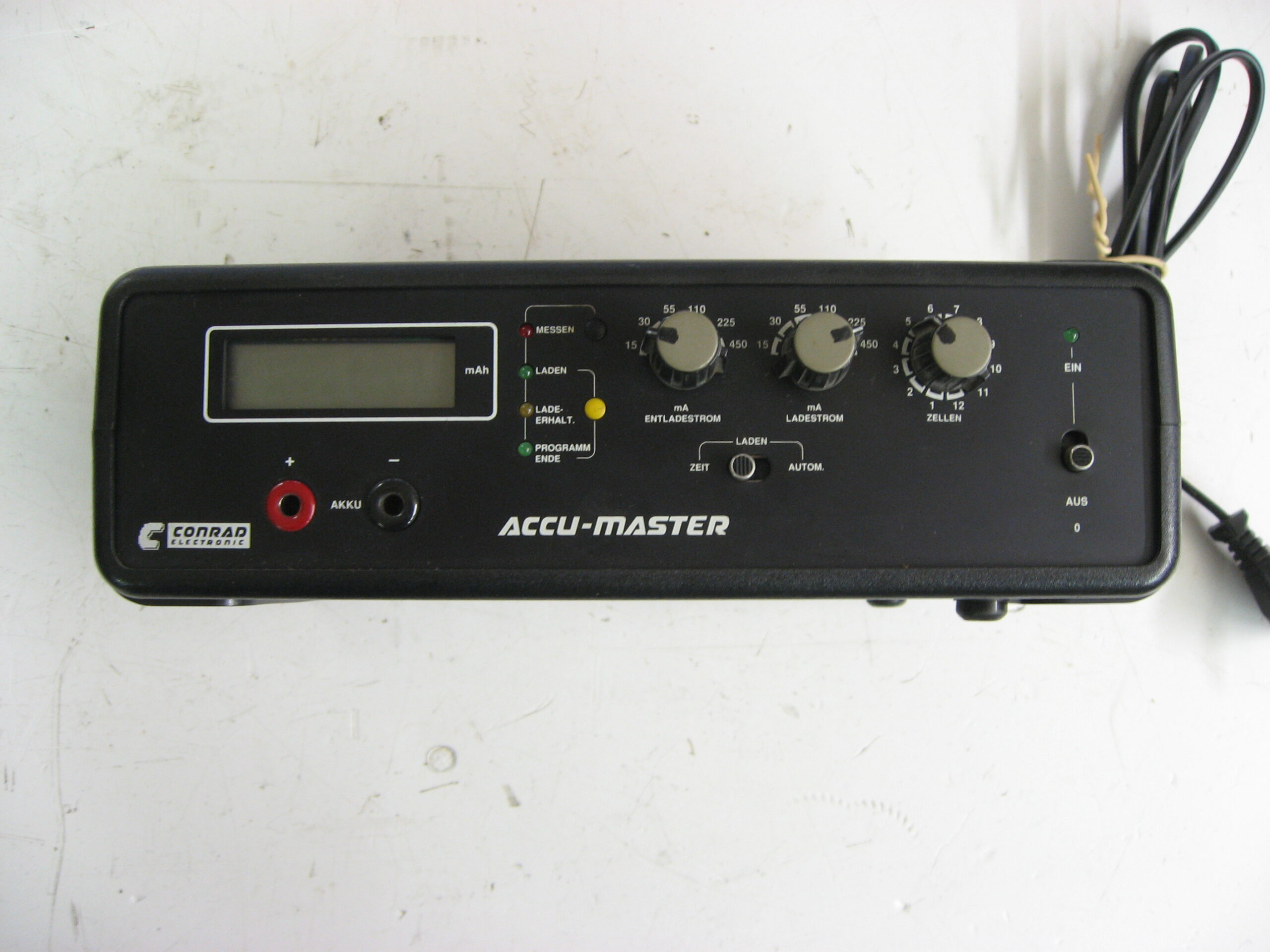 Ladegerät Conrad, Akku-Master