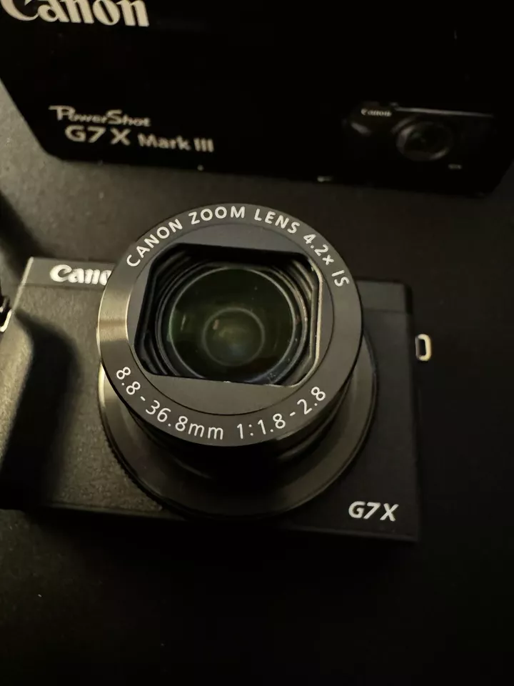 Canon PowerShot G7X Mark III