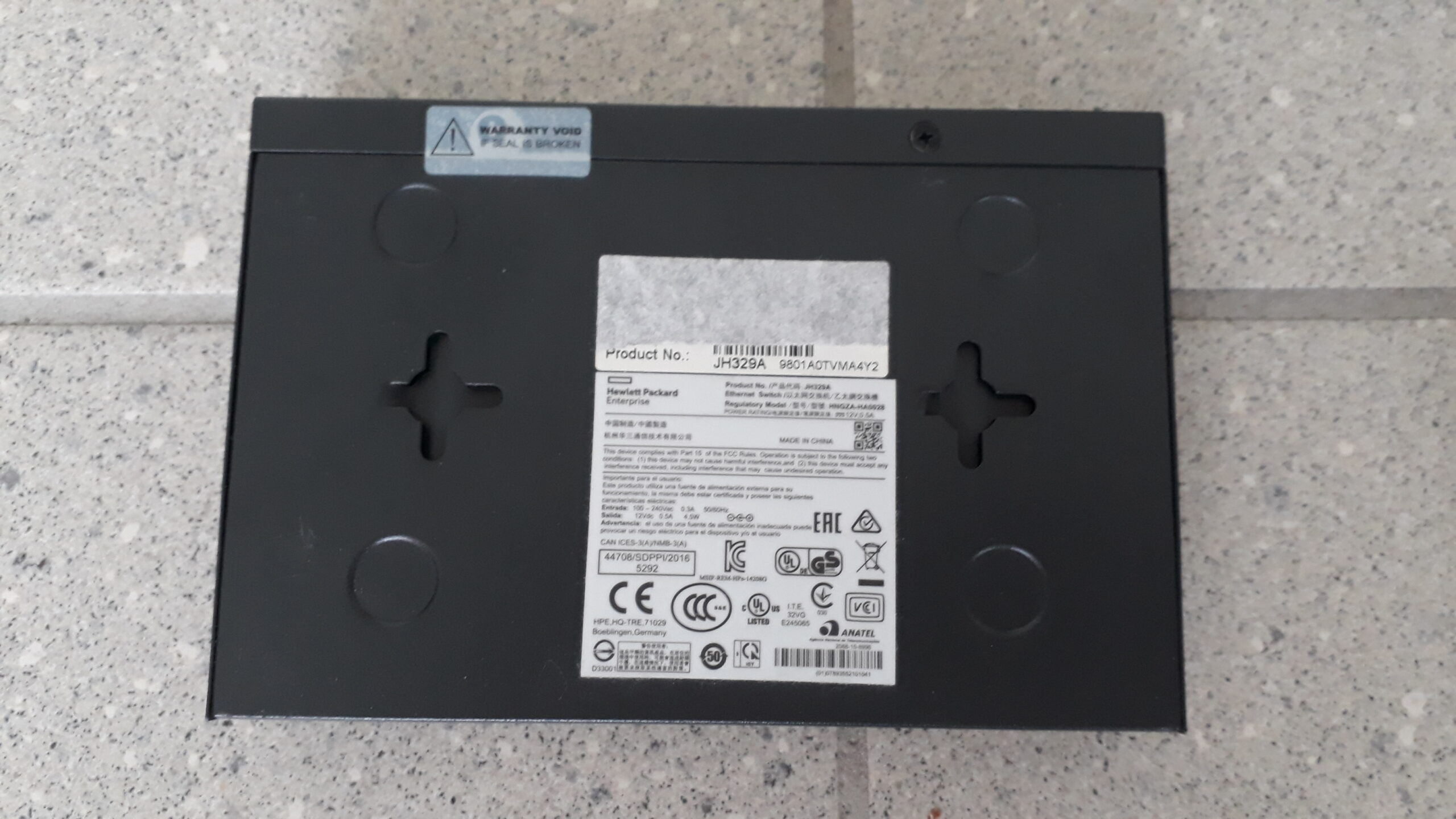 HPE 1420 8G Switch 8-Port Gigabit Ethernet Enterprise Switch