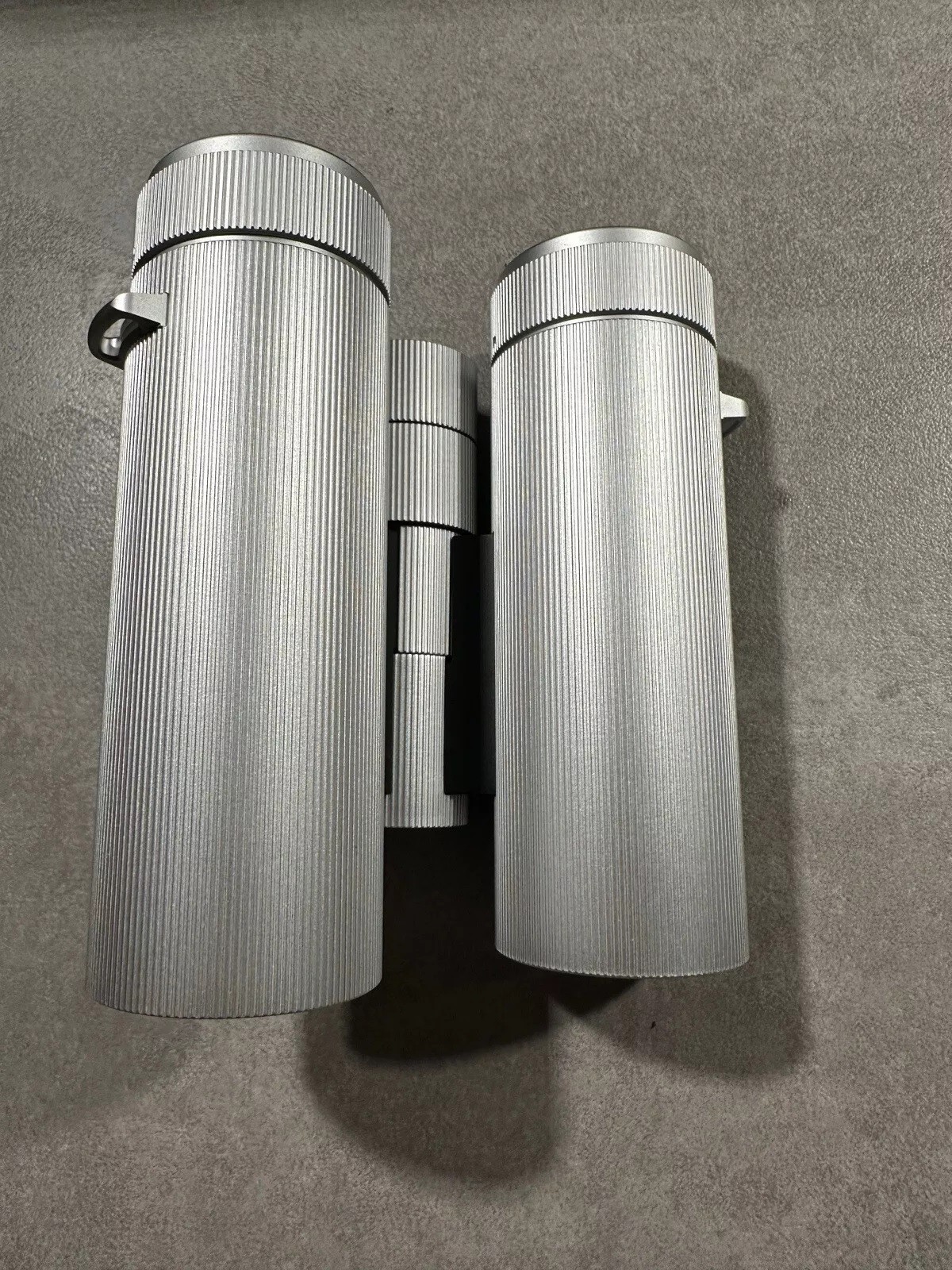 Fernglas Leica Ultravid 40084 8×32 “Edition Zagato”