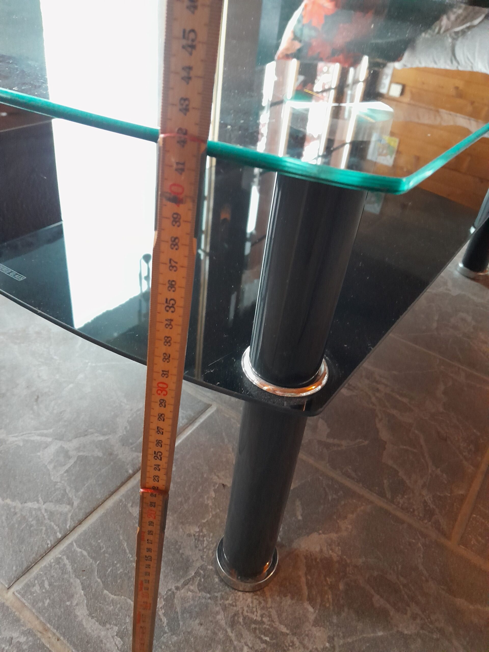 Glastisch zu verkaufen