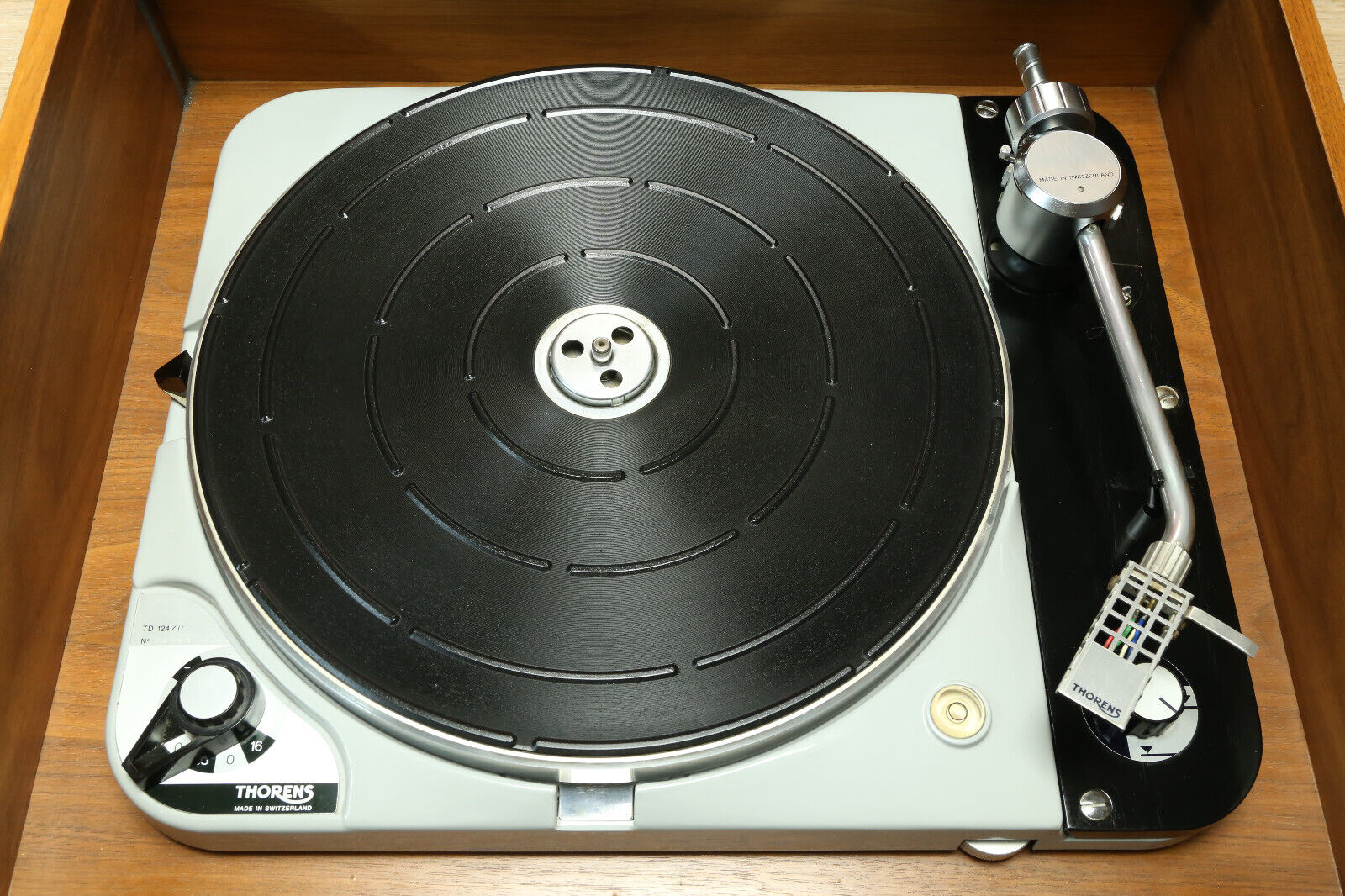 Thorens TD 124 MK II Plattenspieler im Case.