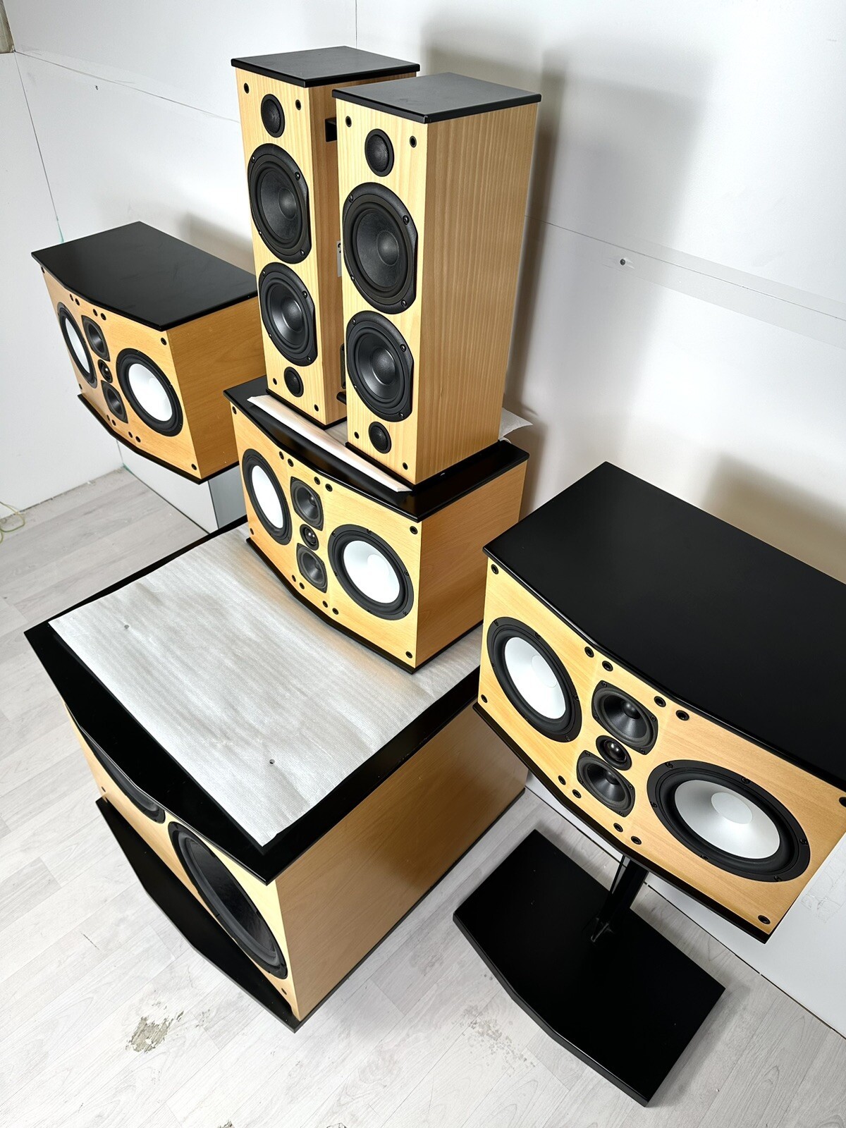 Teufel Theatre 8 THX Ultra 2 5,1 Heimkino in Einwandfreiem Z