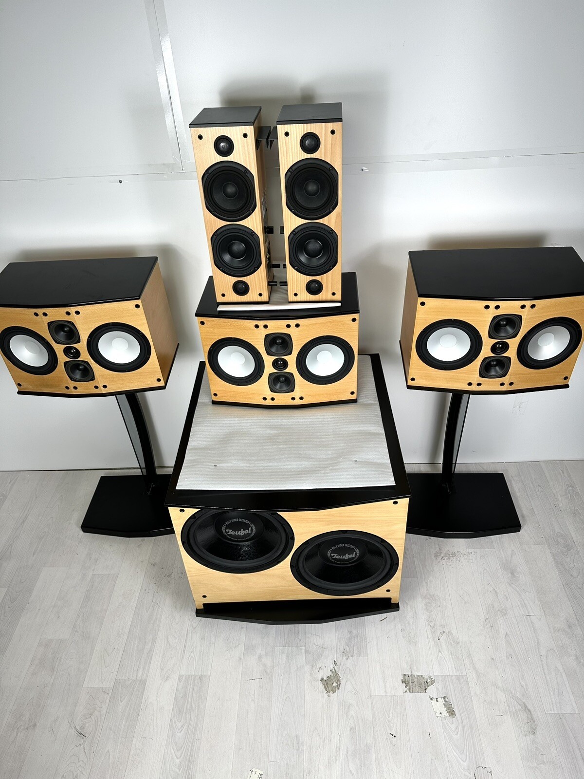 Teufel Theatre 8 THX Ultra 2 5,1 Heimkino in Einwandfreiem Z