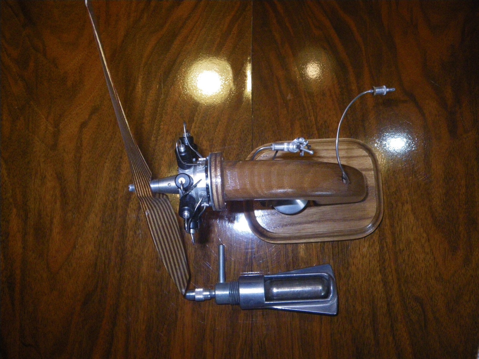 Gasparin G-MOT G24N 9Zylinder Co2 Sternmotor