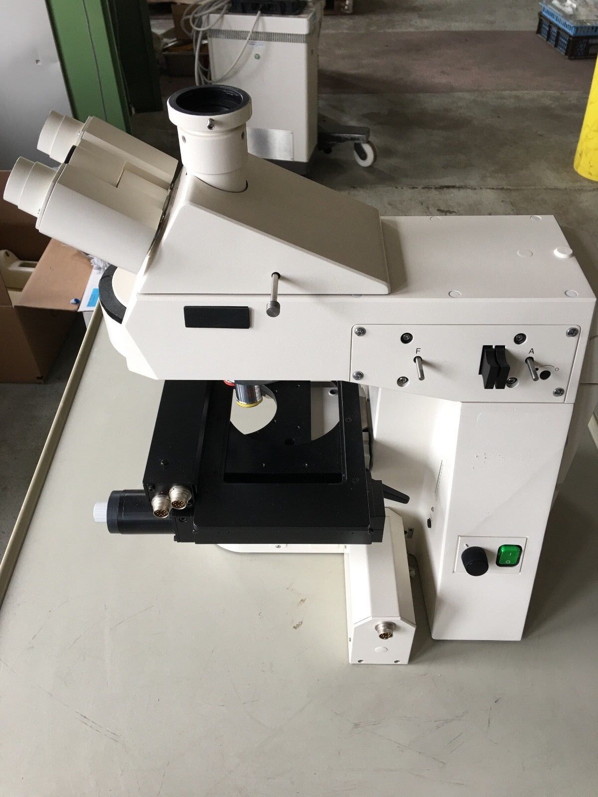 Zeiss Mikroskop Axioplan 2 mit Scanning-Kreuztisch und Joyst