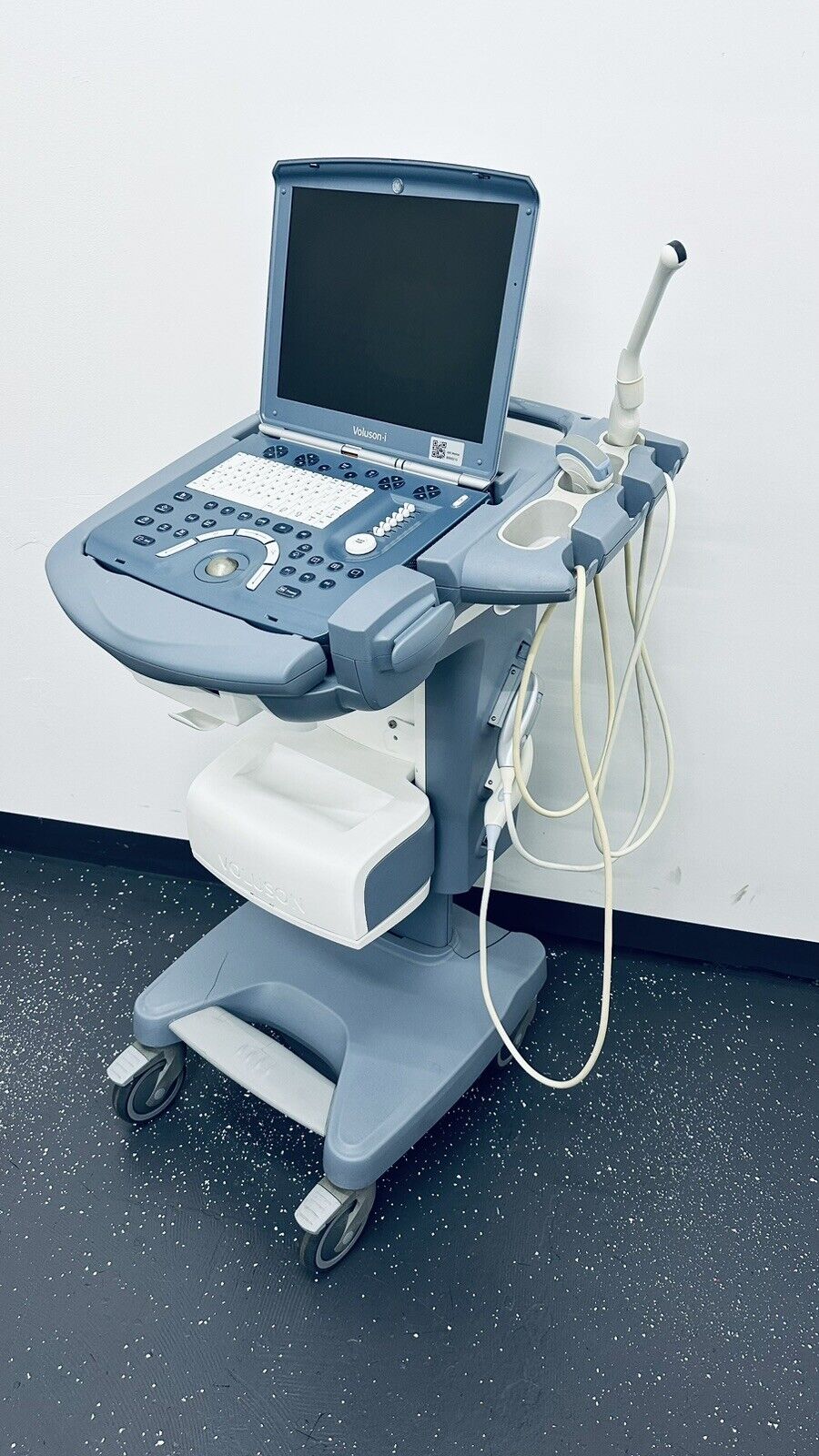 GE Voluson I Ultrsound, GE Cart, GE 4C-RS, GE E8C-RS.