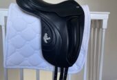 Dressursattel 17 Zoll schwarz Fairfax Weltklasse
