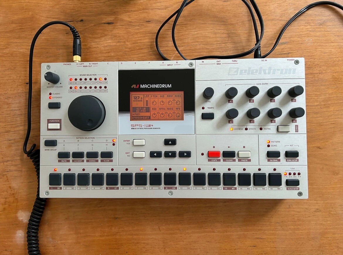 Elektron Machinedrum SPS-1UW+ MKII + TM1 Midi-Schnittstelle