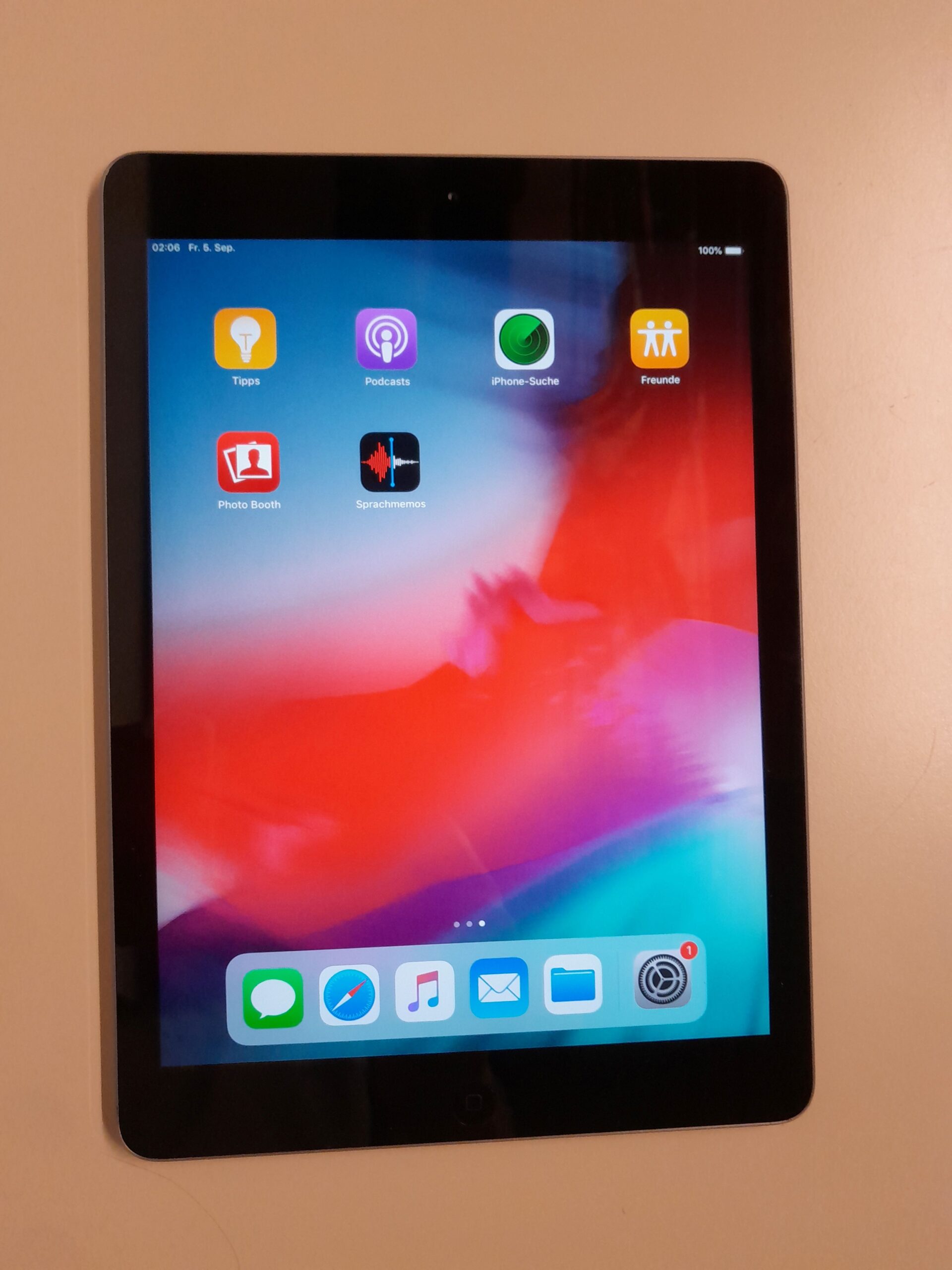 Apple iPad Air der 1 Generation mit 16GB Speicher