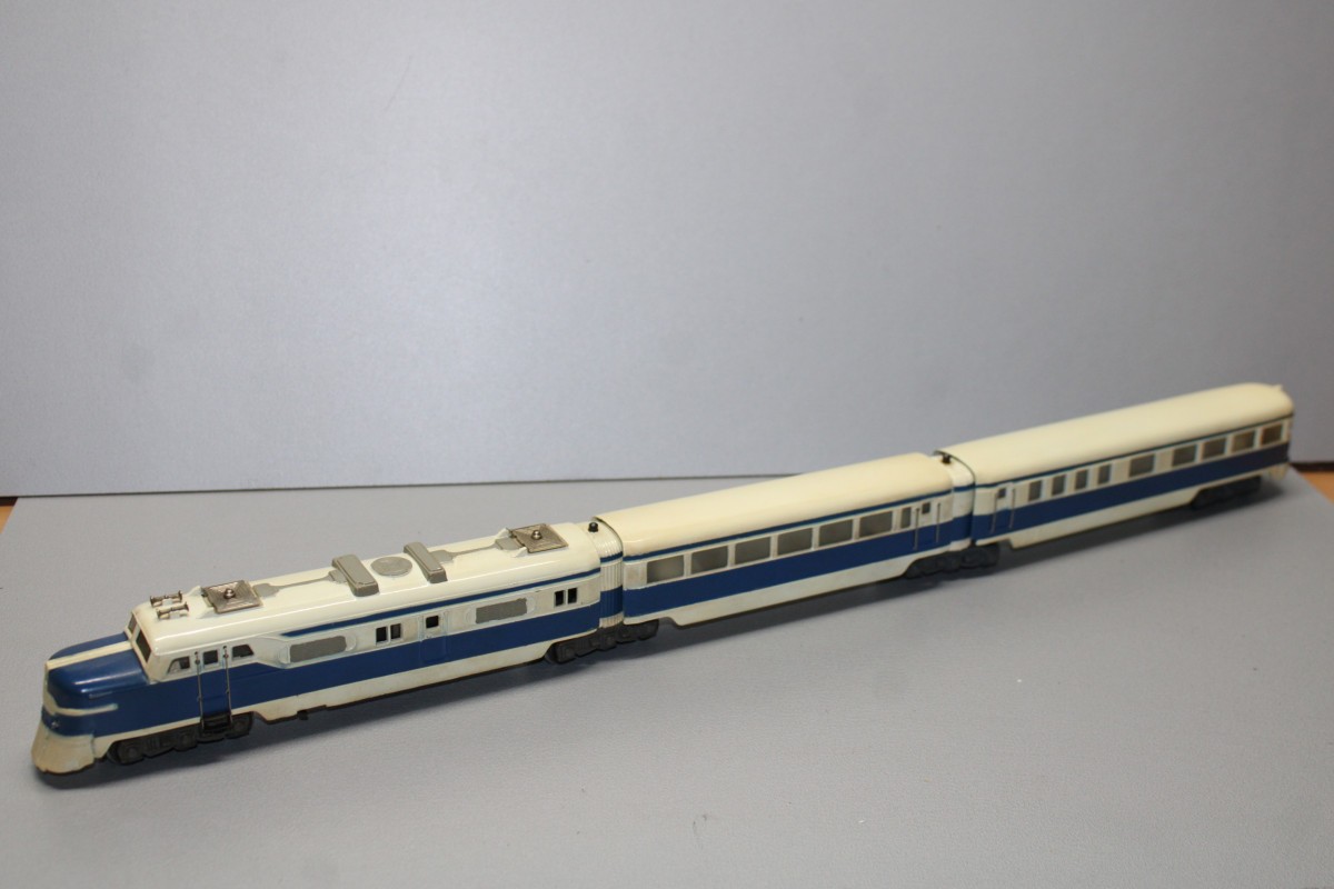 Marklin ST 800 B Schnelltriebwagen blau/ beige Spur H0