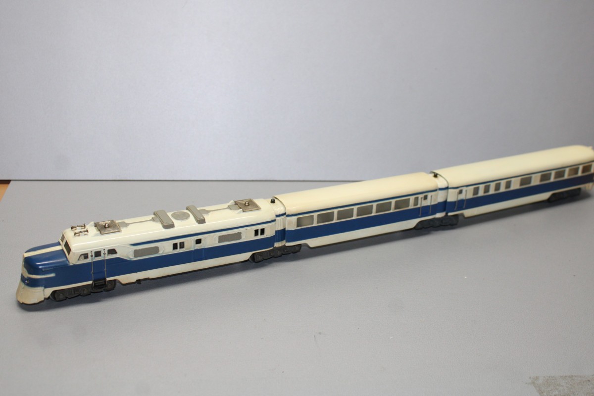 Marklin ST 800 B Schnelltriebwagen blau/ beige Spur H0