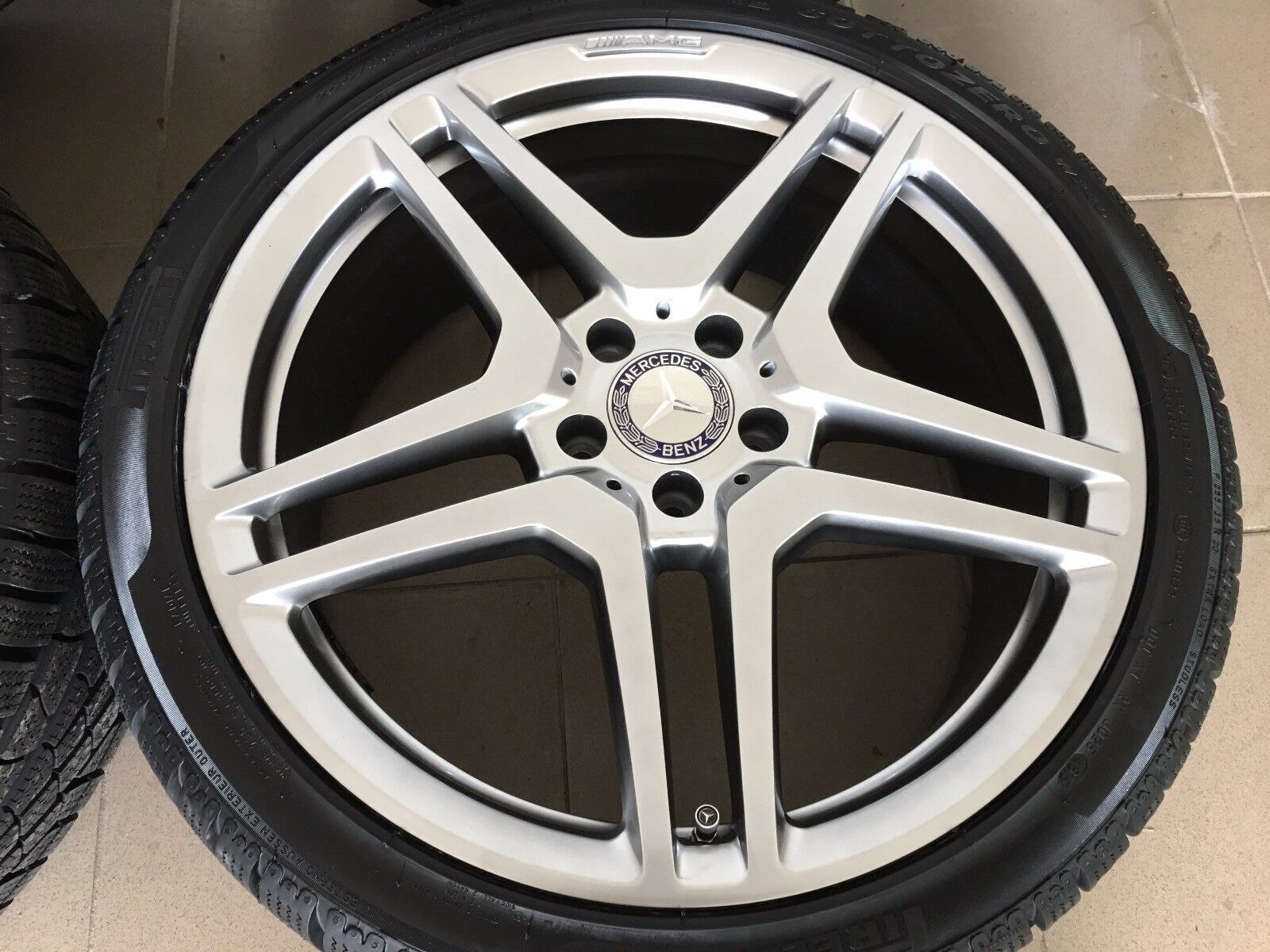 AMG Felgen Winterreifen 20 Zoll Mercedes S65