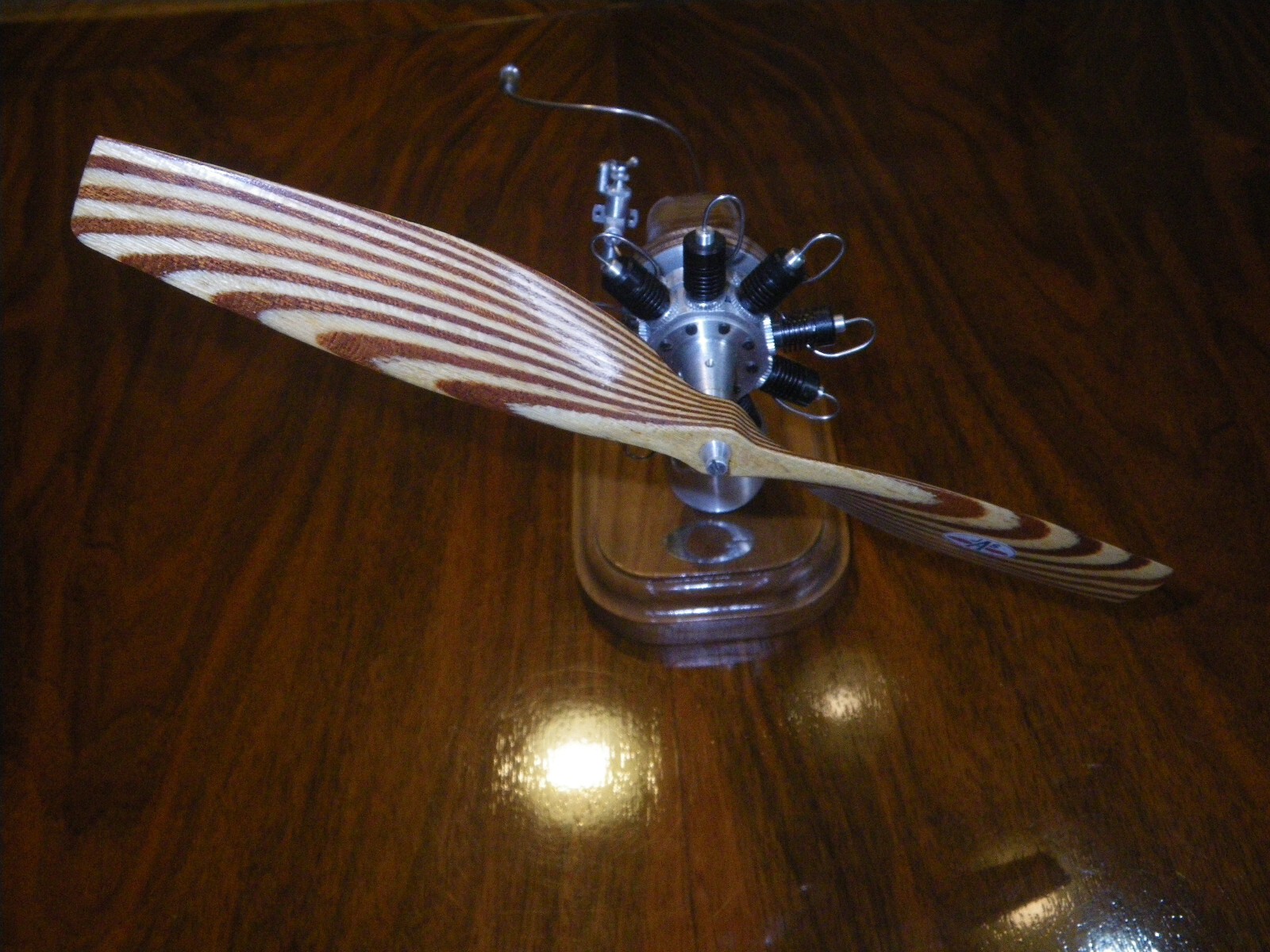 Gasparin G-MOT G24N 9Zylinder Co2 Sternmotor mit RC Drossel