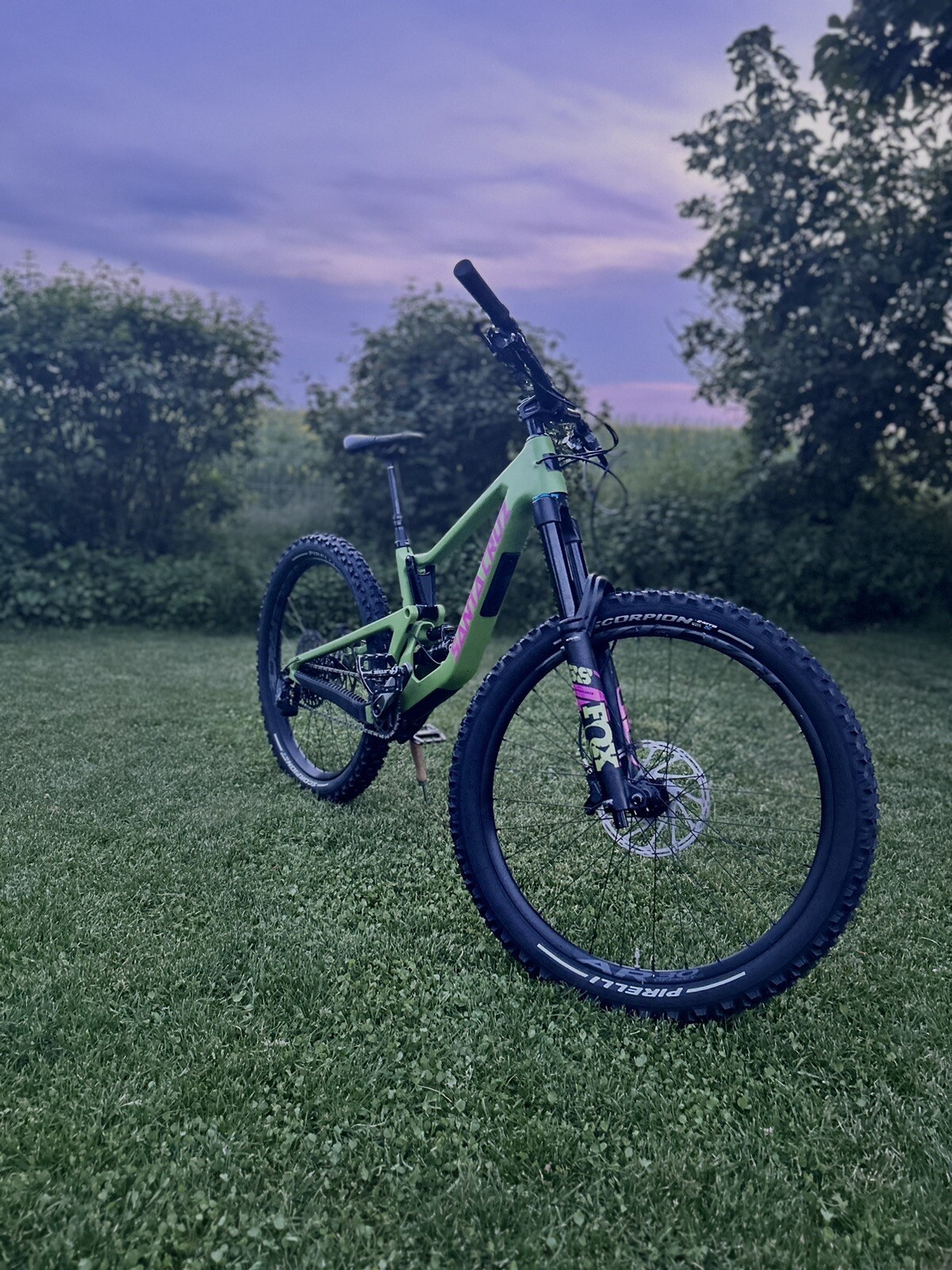 Santa Cruz Nomad 5 c