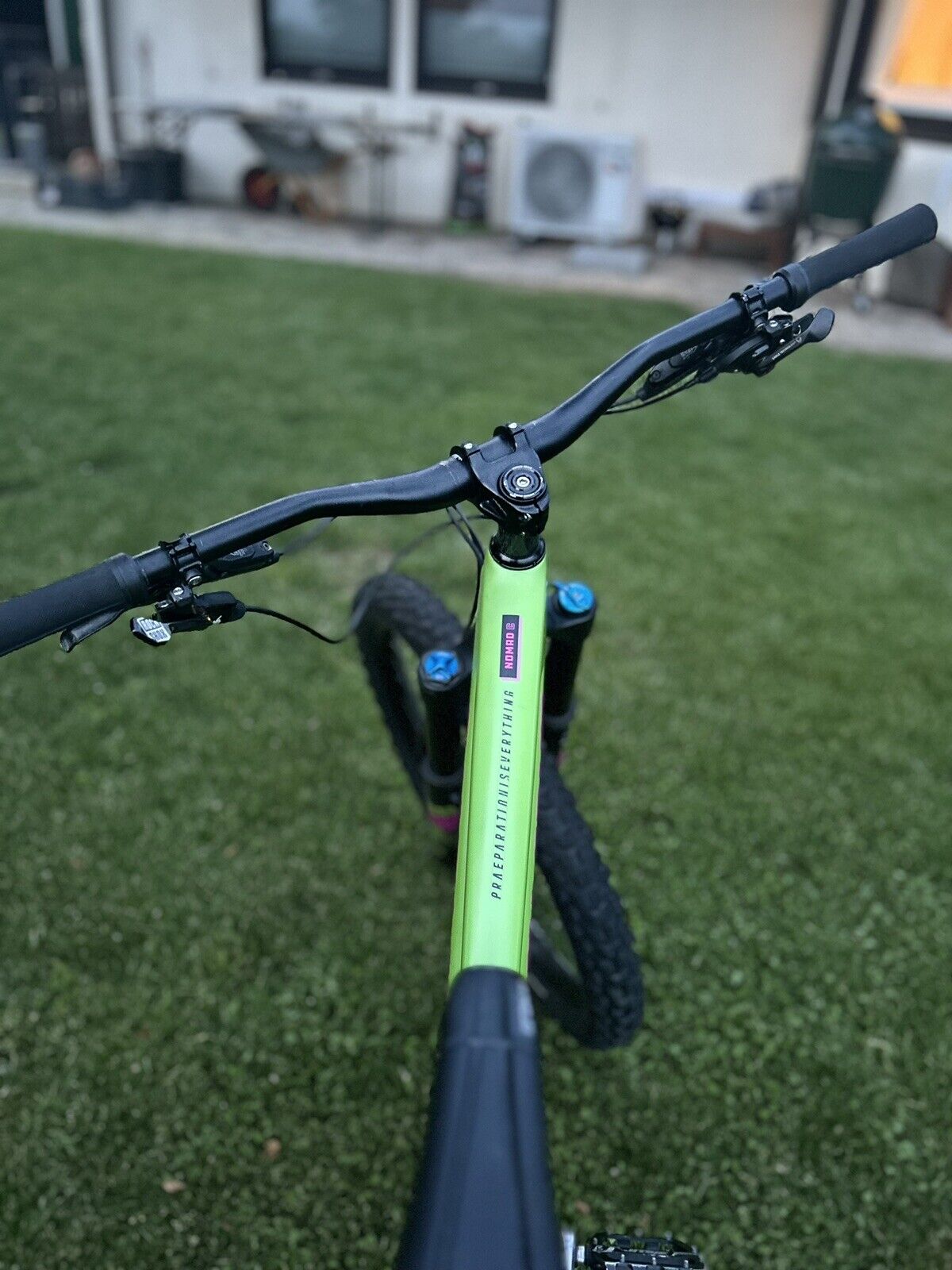 Santa Cruz Nomad 5 c