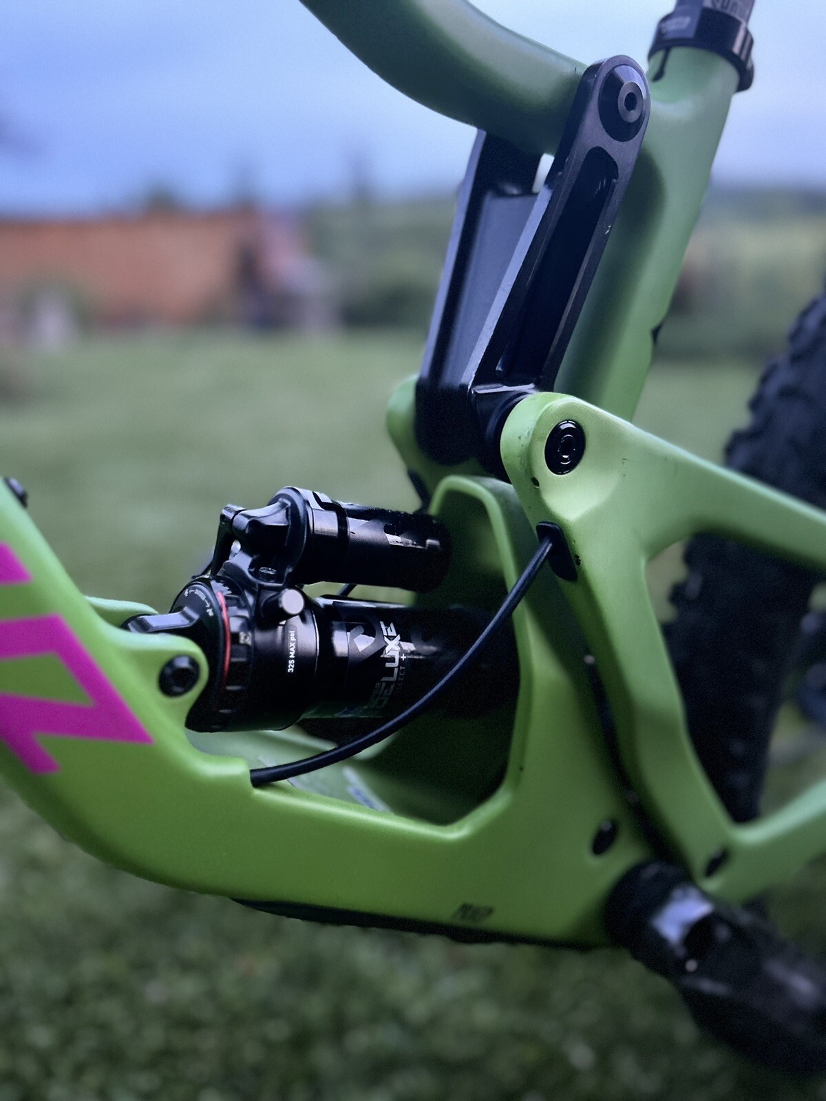 Santa Cruz Nomad 5 c