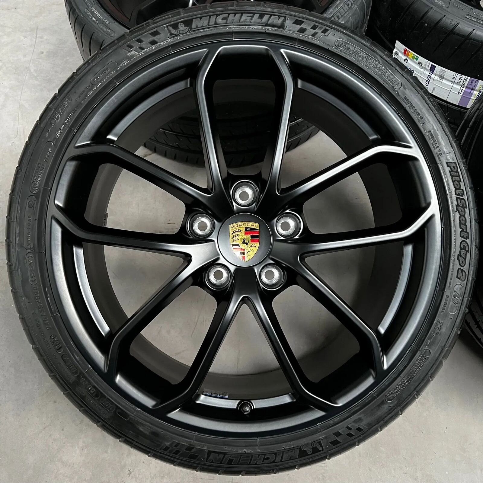 Porsche 718 982 20″GT4 Spyder Felgen