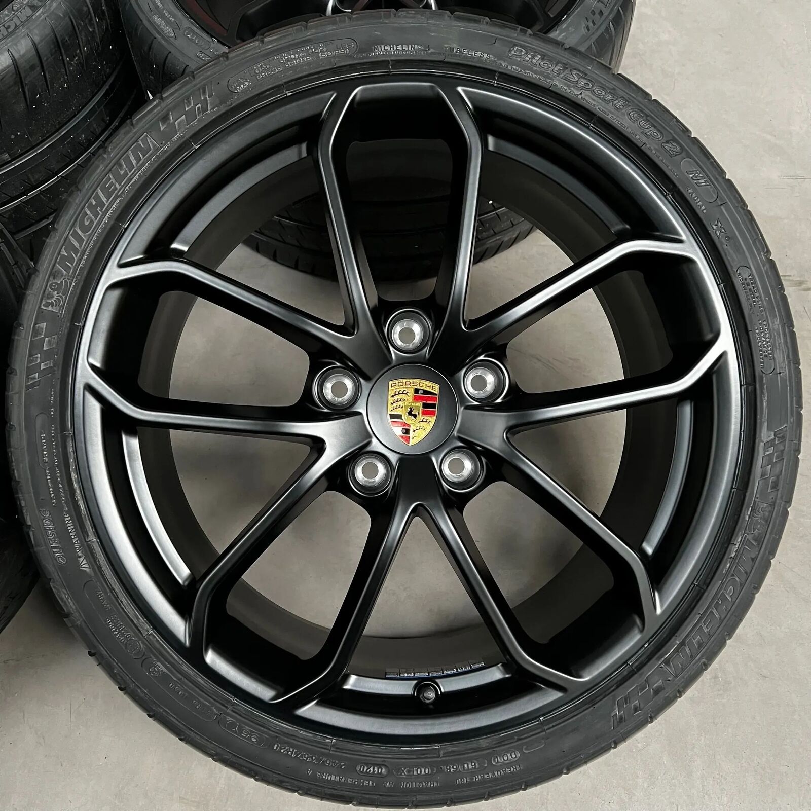 Porsche 718 982 20″GT4 Spyder Felgen