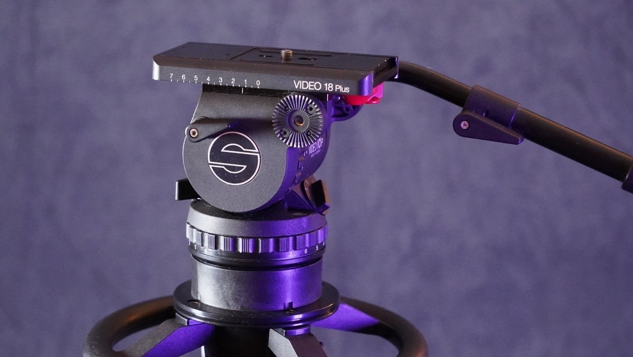 Sachtler Pedestal C III Stativsystem mit Video 18P Flatbase