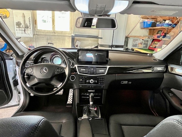 MERCEDES-BENZ E 200 CGI Blue Efficiency