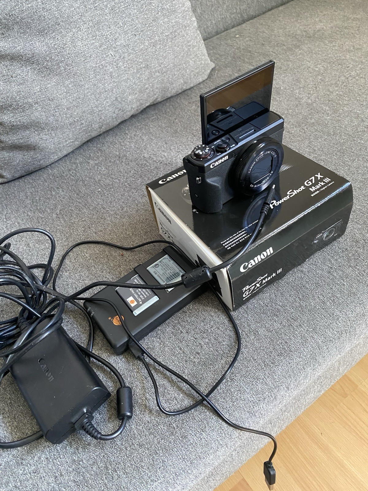 Canon Power Shot G7X Mark III