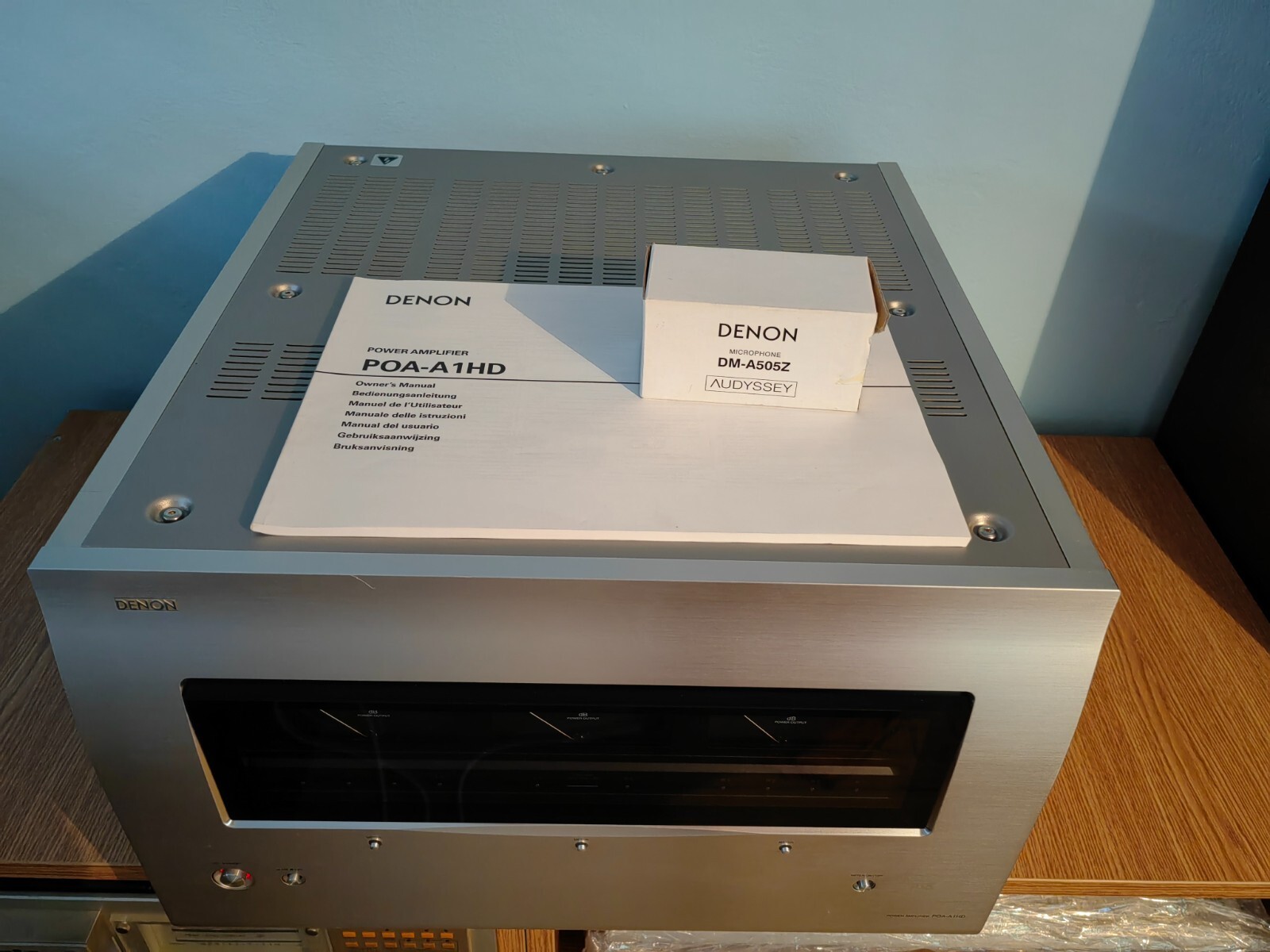 Denon POA-A1HD 10-channel Power Amplifier Endstufe