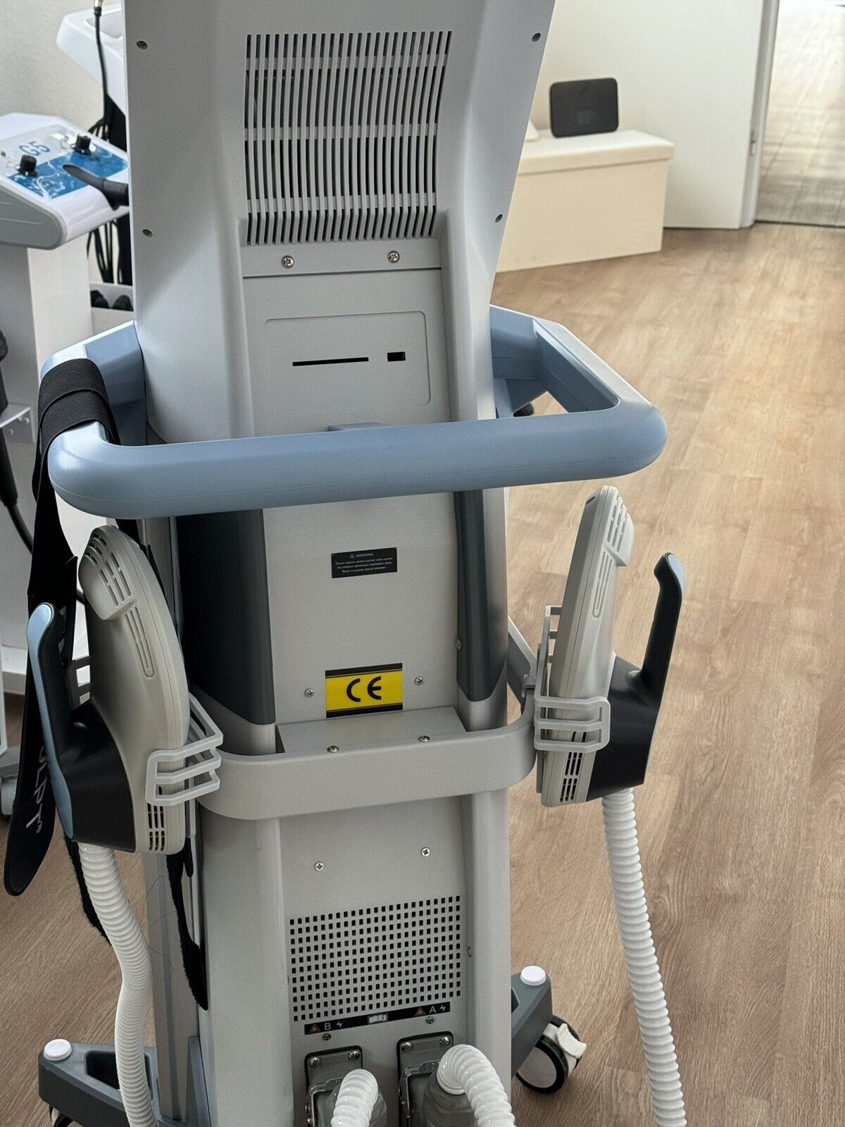 Ems Bodysculpting Fettreduktion Bodyforming