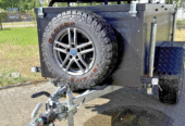 Offroad Anhänger mit Dachzelt komplett