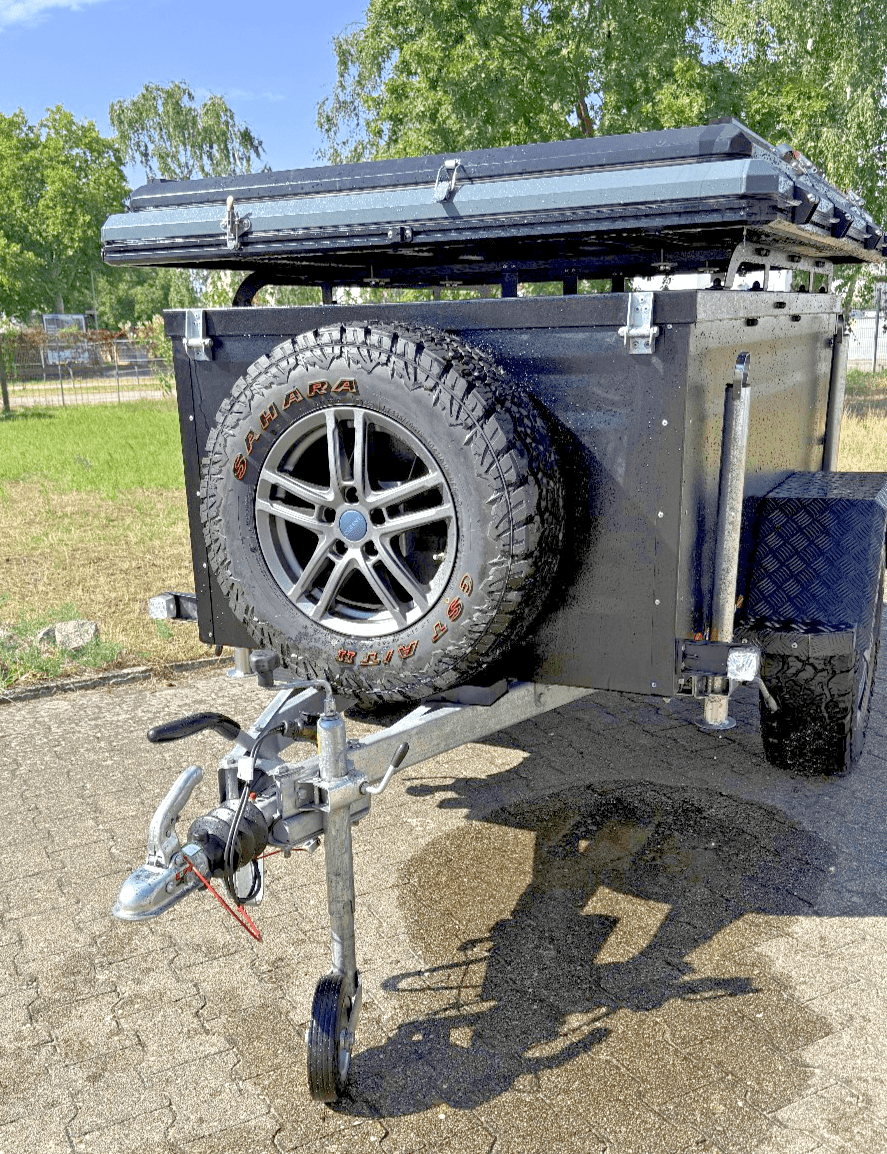 Offroad Anhänger mit Dachzelt komplett