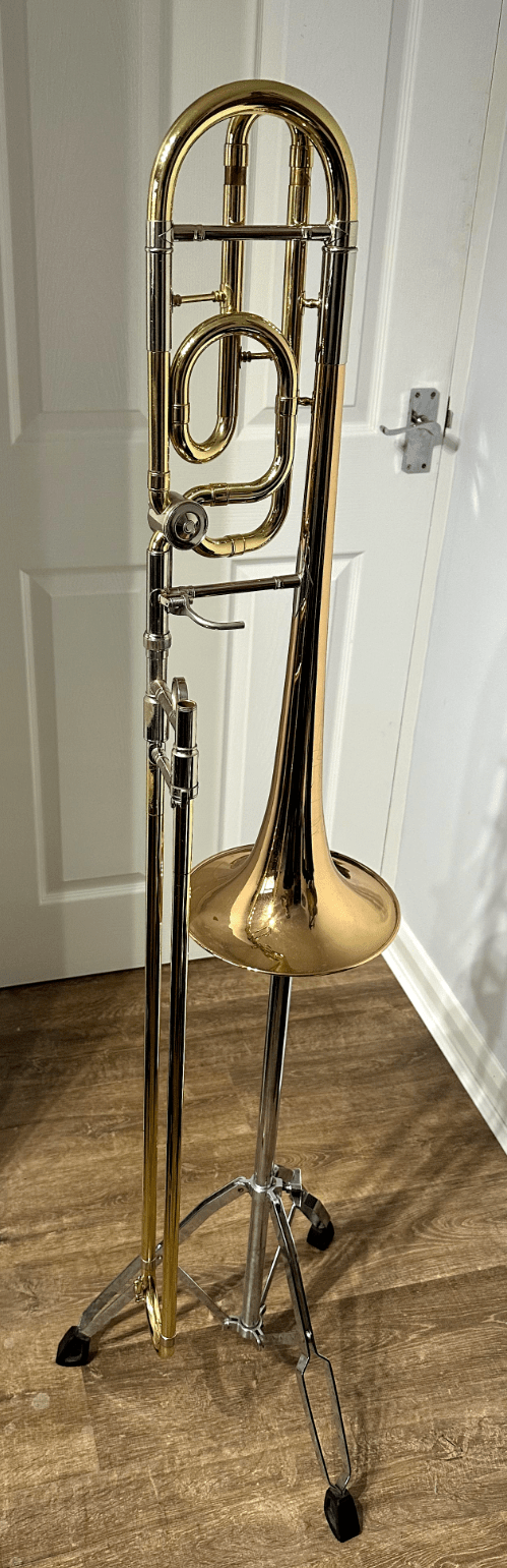 Conn 52H “Artist” Tenorposaune, Doppelbohrung 0,525-.547, 8,7 Zoll Roségold Glocke