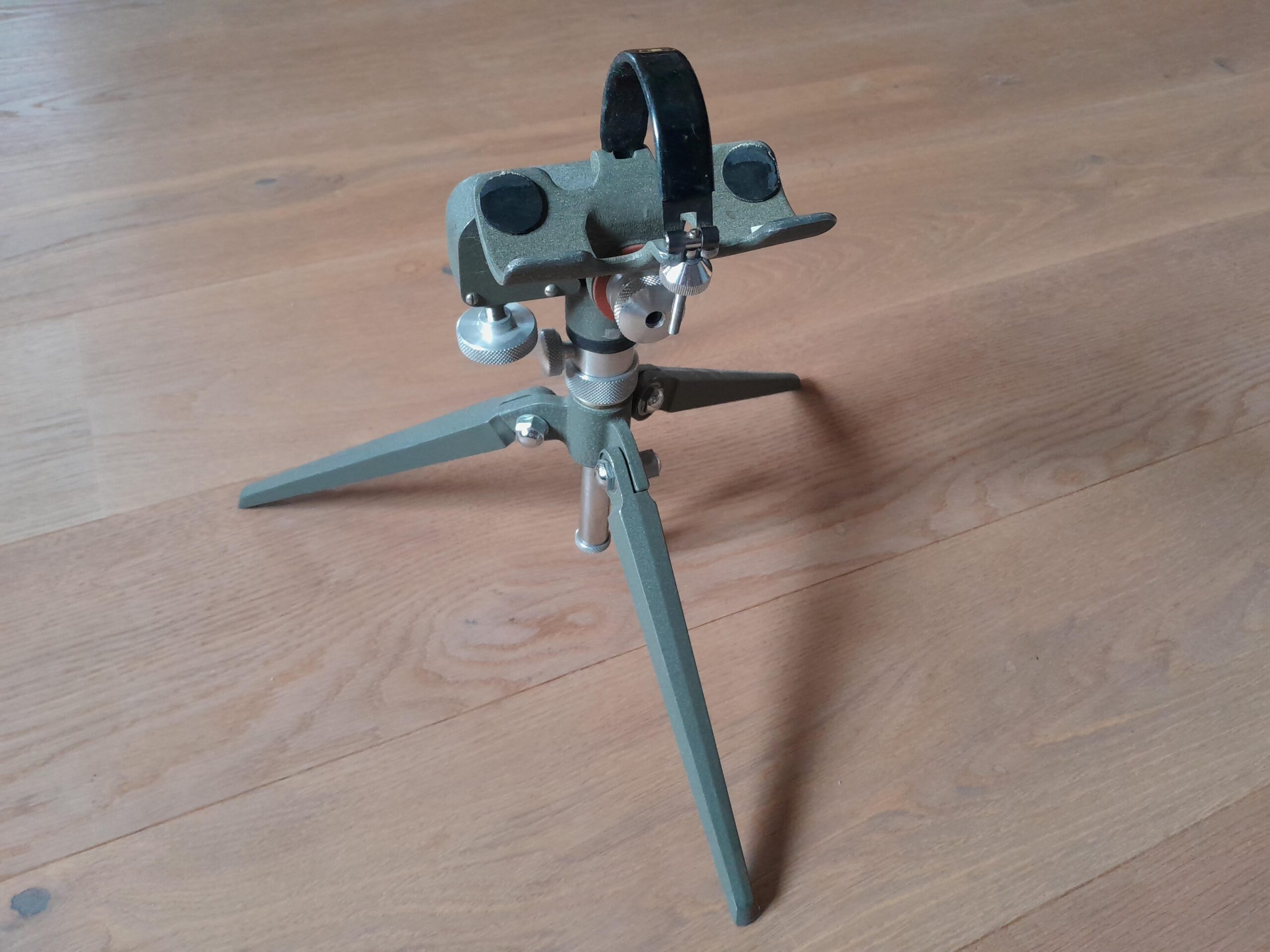 Multifunktionales Tischstativ.