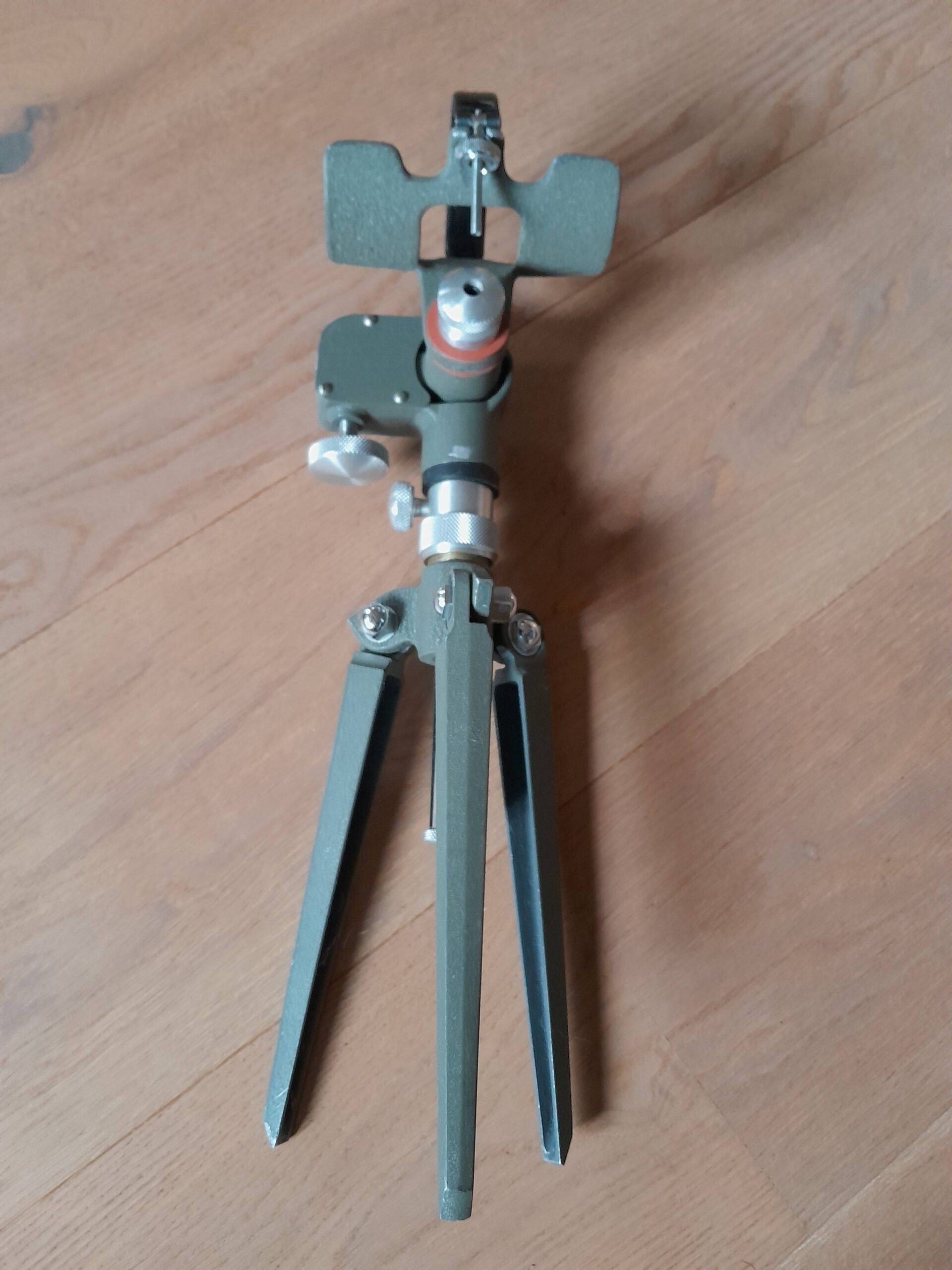 Multifunktionales Tischstativ.