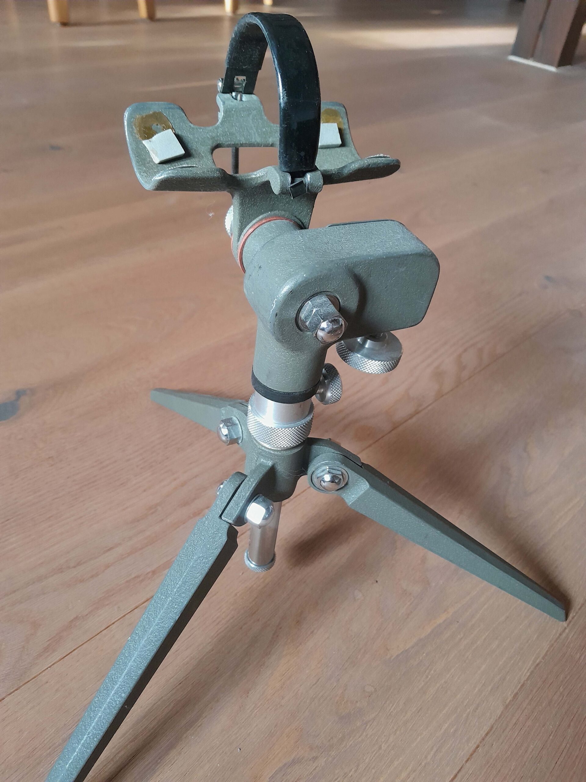 Multifunktionales Tischstativ.