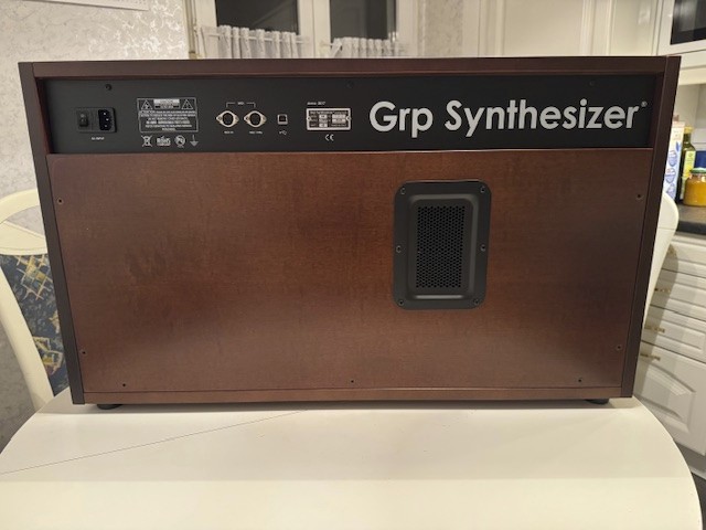 Grp A4 monophoner analoger Synthesizer