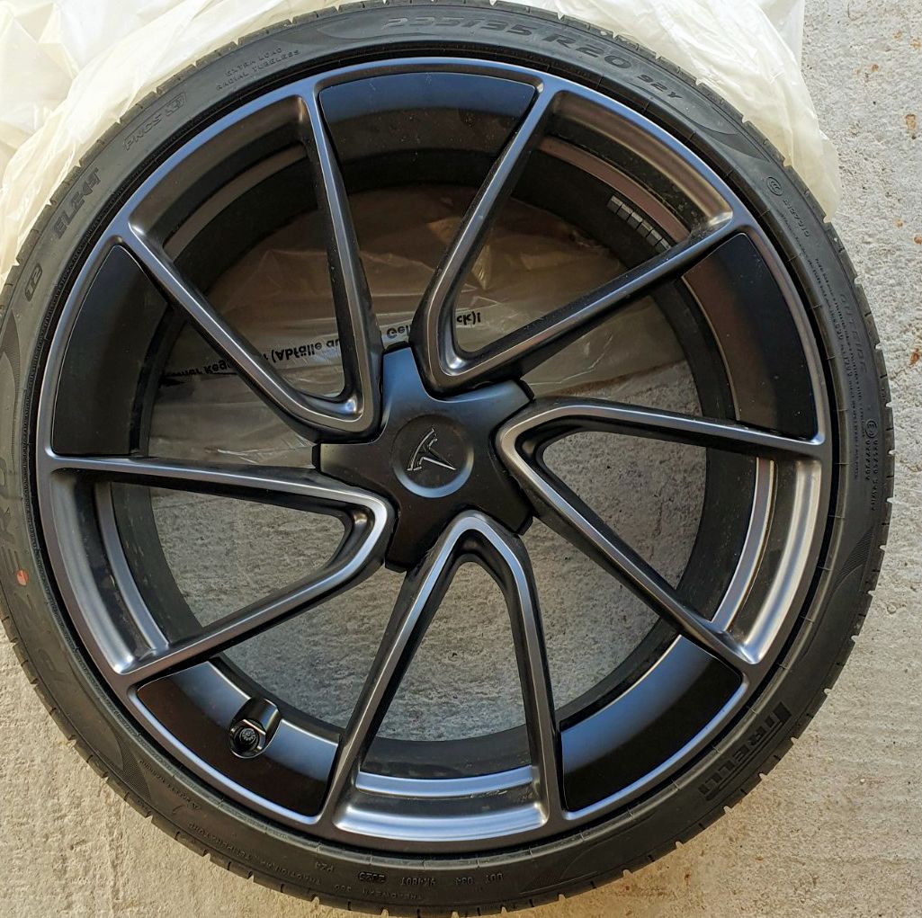 Tesla Model 3 Original Warp Radsatz