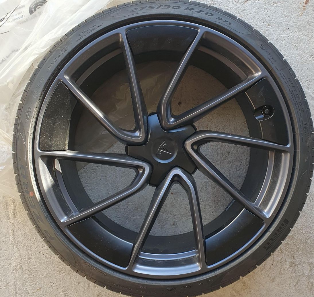 Tesla Model 3 Original Warp Radsatz