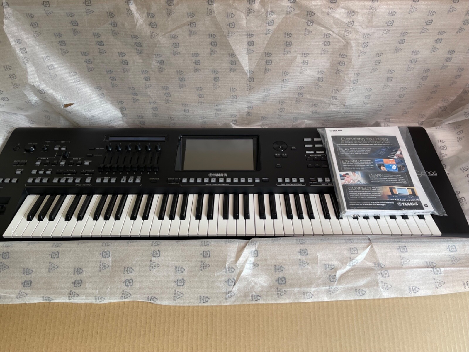Yamaha Genos Keyboard