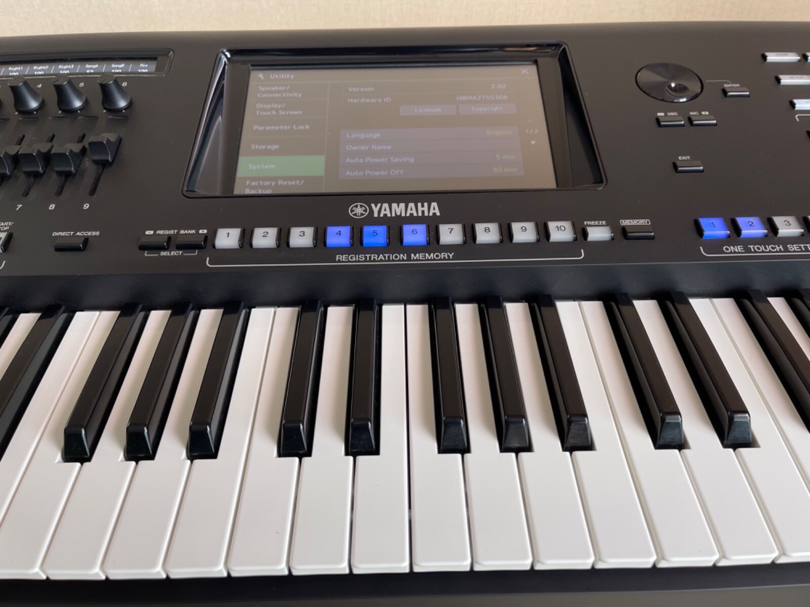 Yamaha Genos Keyboard