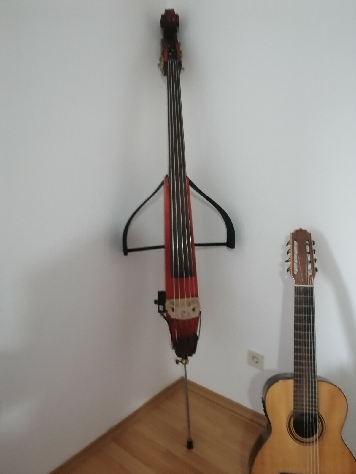 5 saitige E-Kontrabass