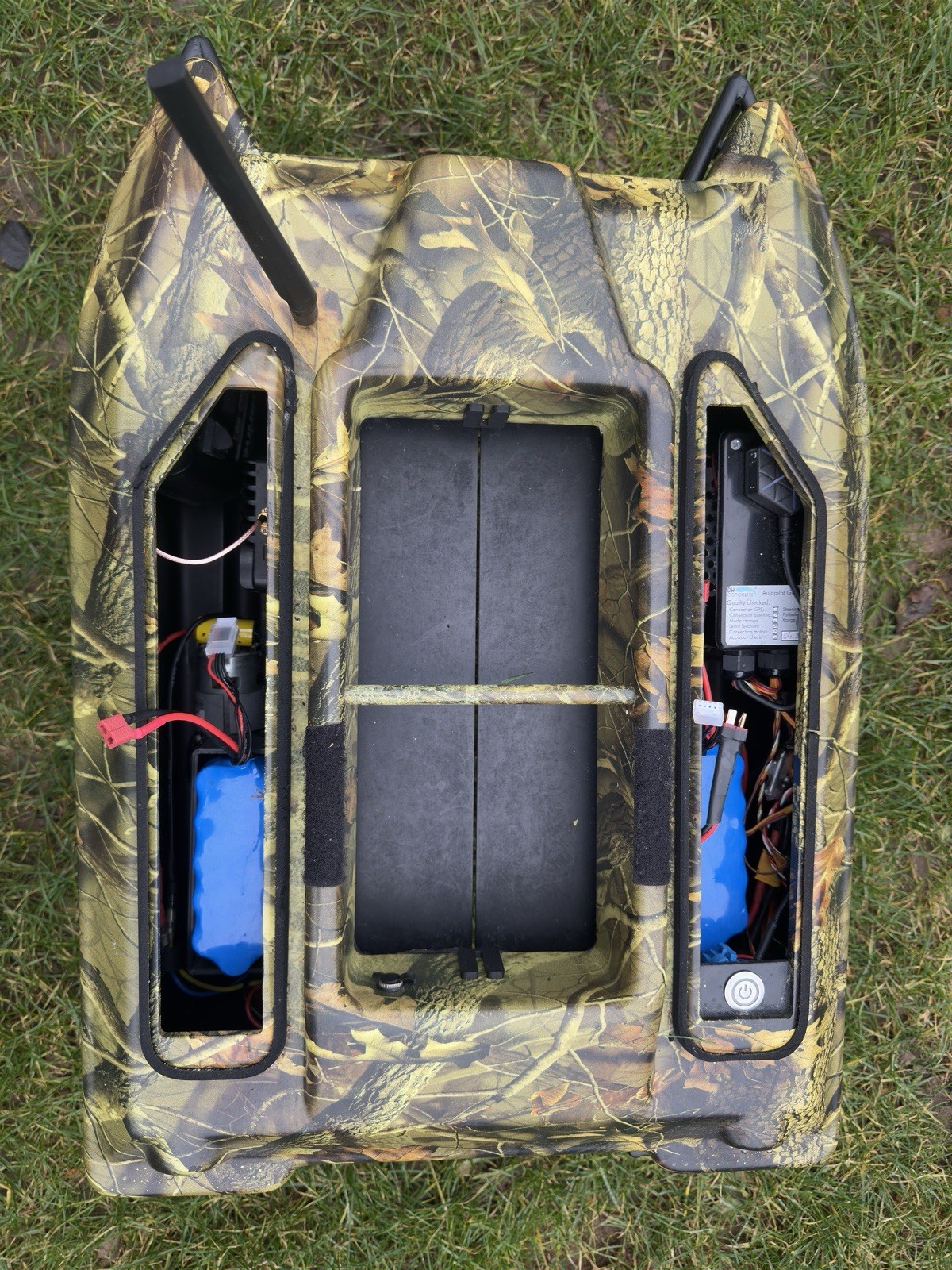 PK, Fischfeeder Futterboot, Raymarine, Autopilot, Viel Zubehör