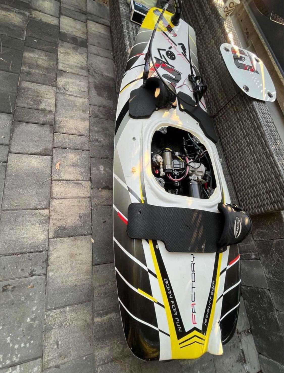 Jetsurf GP100 Jetbetriebenes Surfbrett