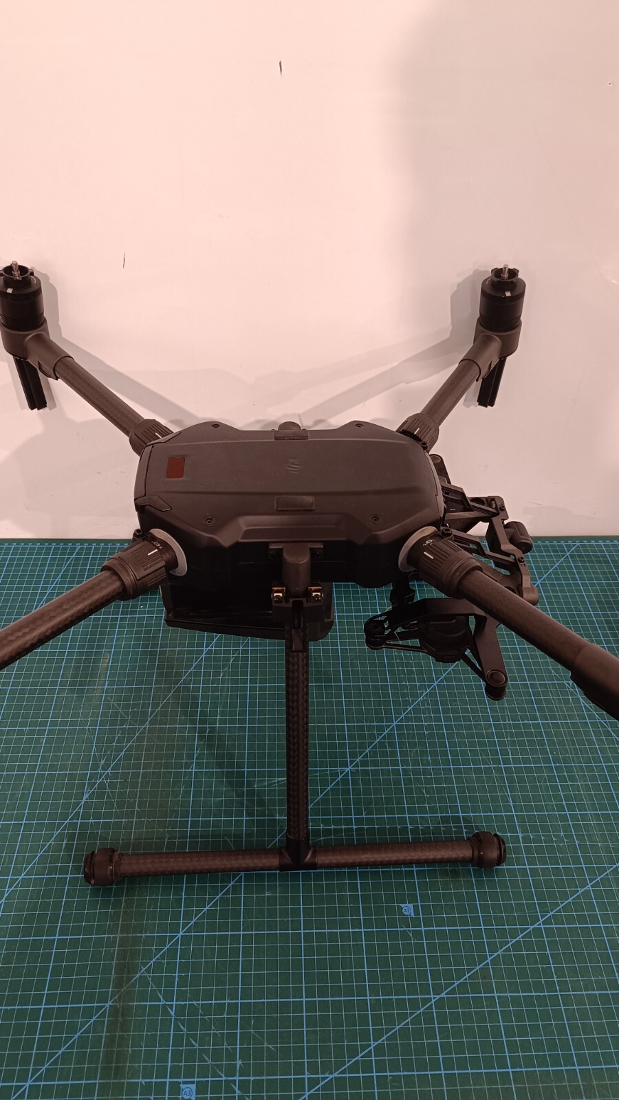 DJI Matrice M210 + Cendence GL800A + DJI WCH2 Ladegerät