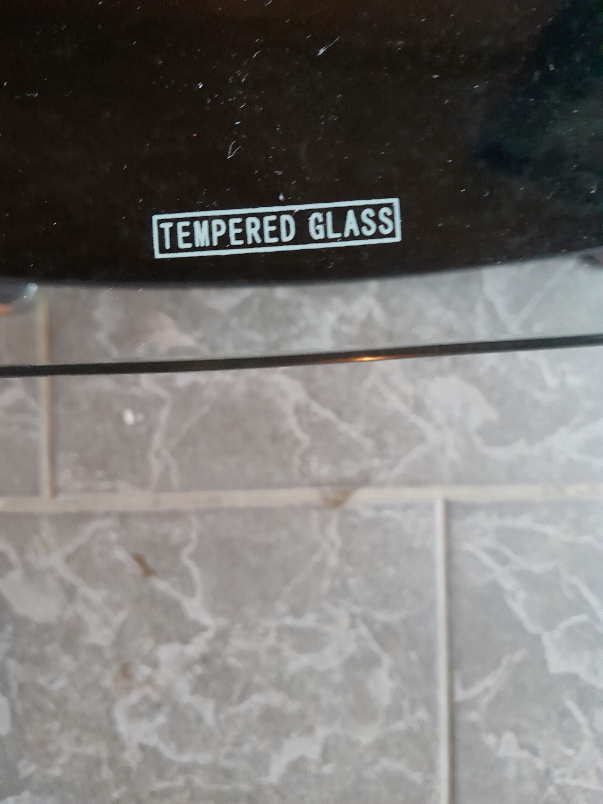 Glastisch zu verkaufen