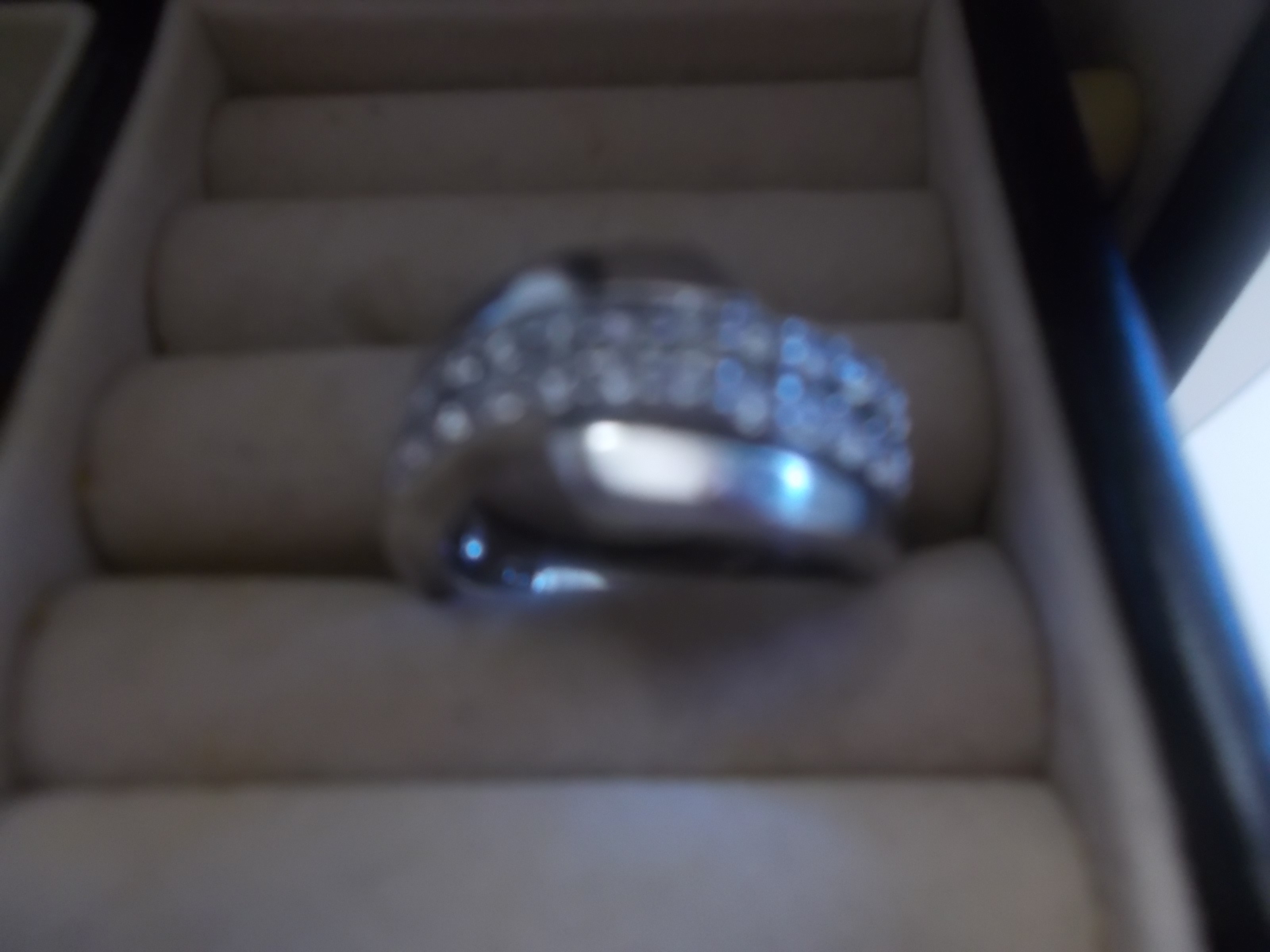 Finger Ring